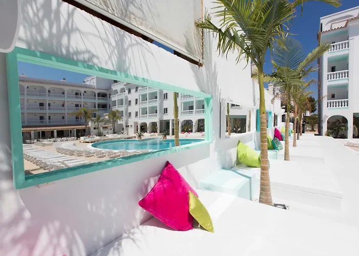 Beach Star Ibiza (Adults Only)